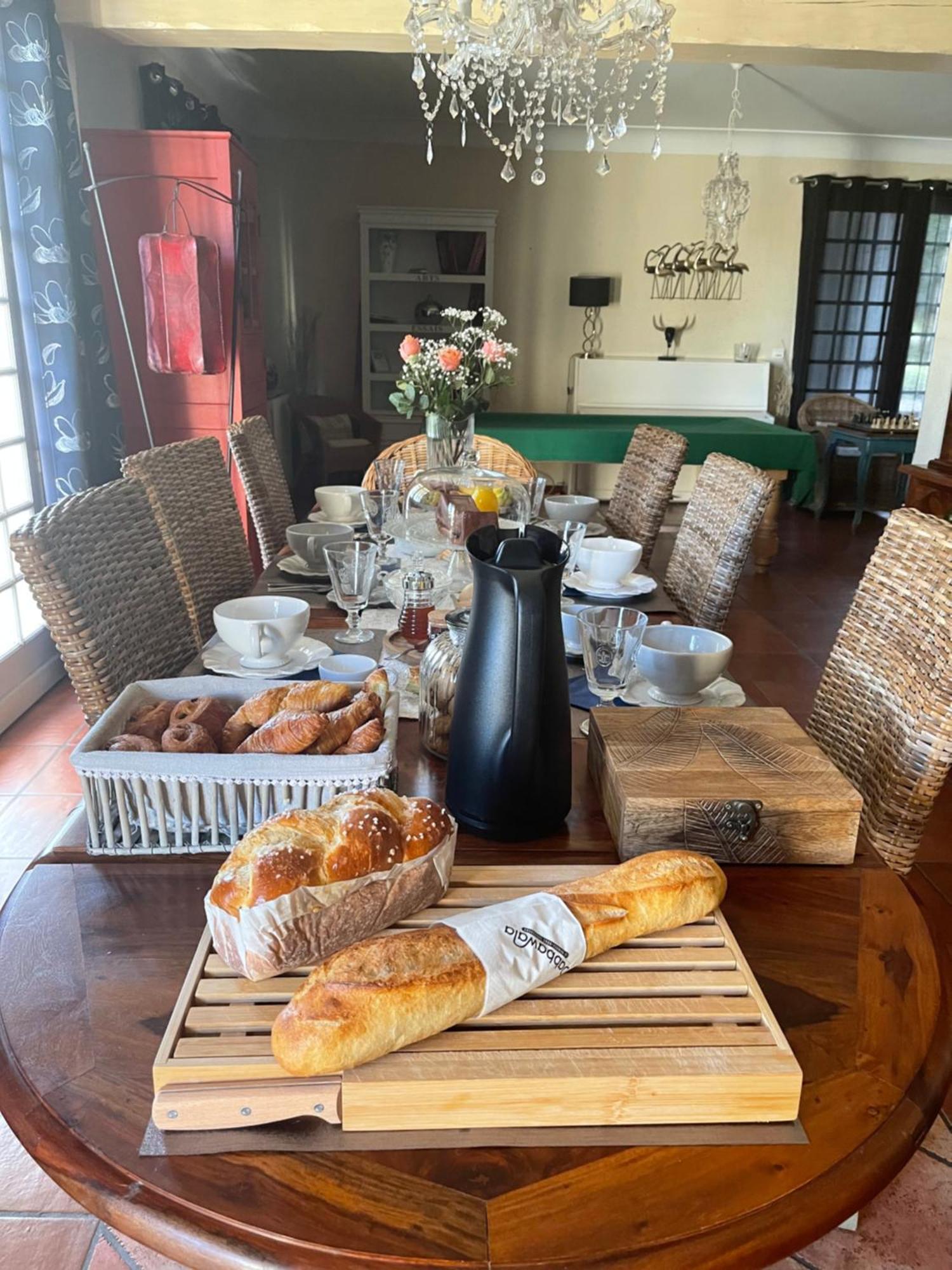 Bretagne-de-Marsan La Belle Chaumiere B&B 외부 사진