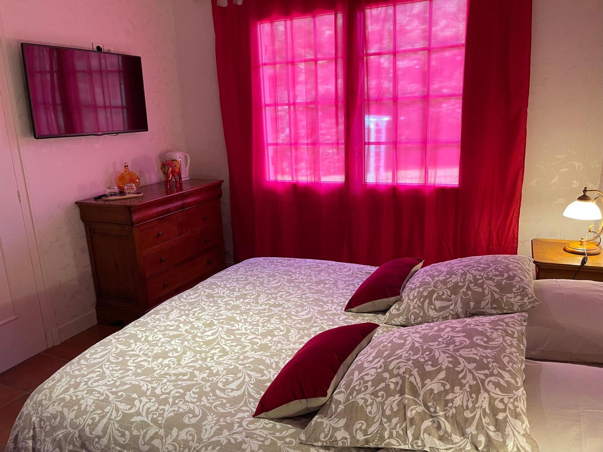 Bretagne-de-Marsan La Belle Chaumiere B&B 외부 사진
