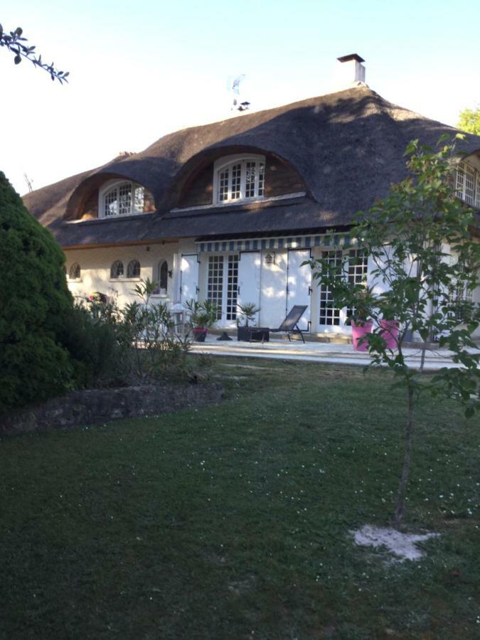 Bretagne-de-Marsan La Belle Chaumiere B&B 외부 사진