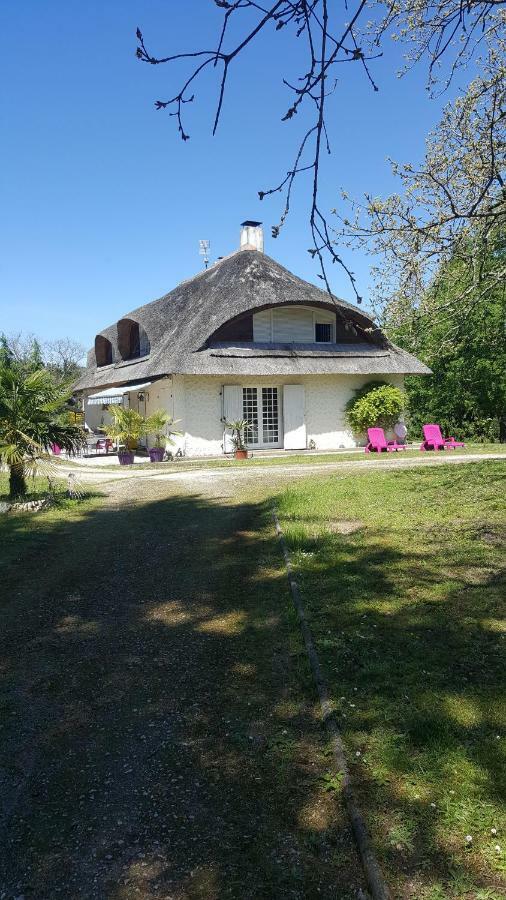 Bretagne-de-Marsan La Belle Chaumiere B&B 외부 사진
